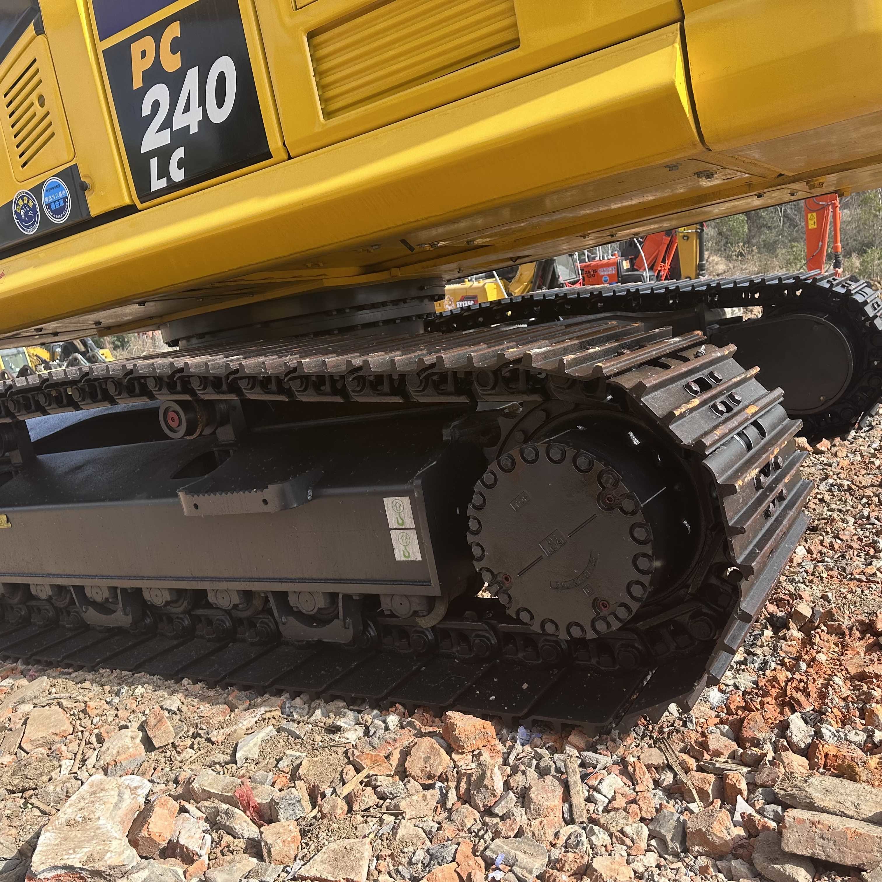Secondhand Komatsu Excavator PC240-8 Used 24ton Medium Type Crawler Digger