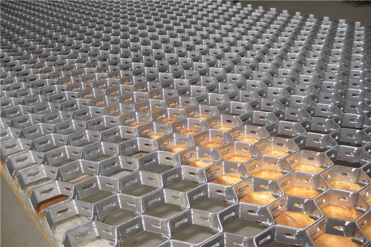 Tortoise Shell Mesh AISI 304 Hex Mesh For Refractory With 2mm Thickness