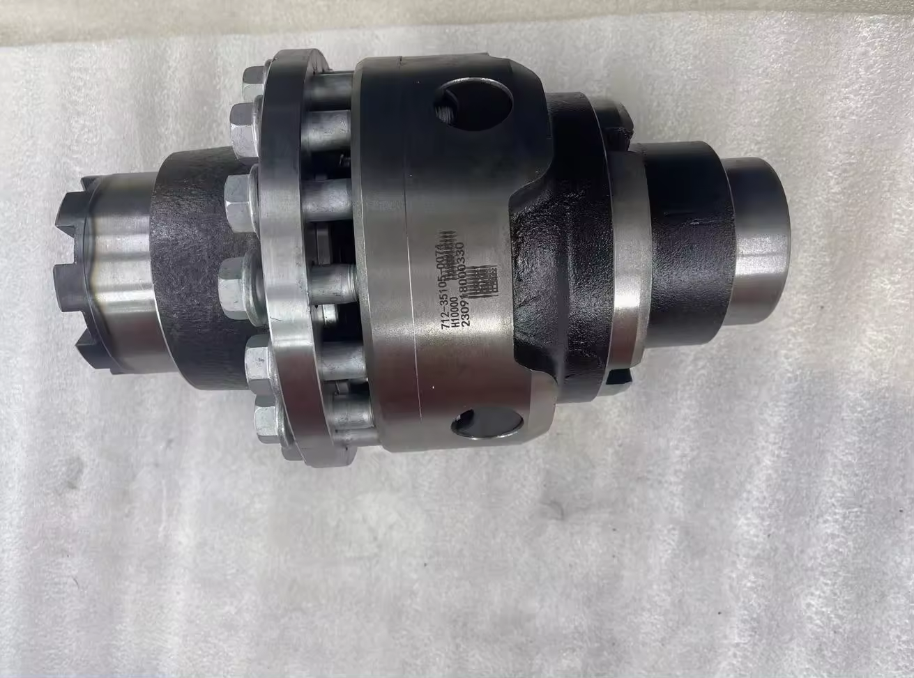 Sinotruk Howo Transmission MCP16ZG Middle Axle Interwheel Differential Assembly for Differential 712-35110-0052H10000