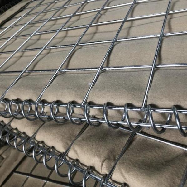 China Heavy Duty Anti-corrosion Welded Explosion-proof Cage Hesko Barriers ML1 Defensive Bag Bastions Sand Wall Barrier Defense Fence factory