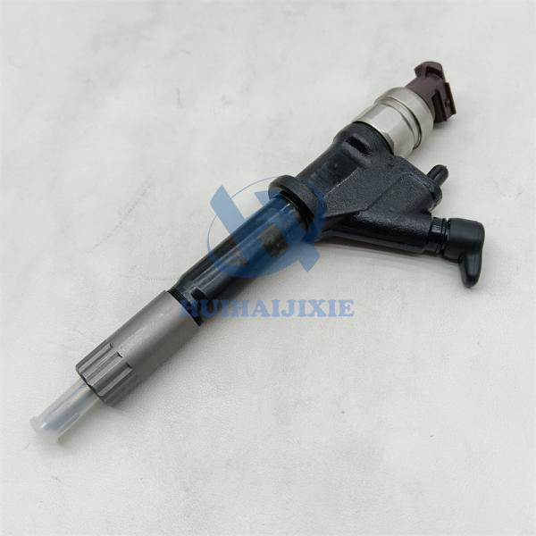 Diesel Engine Parts Fuel Injector VG1038080007 095000-8871 Injectors