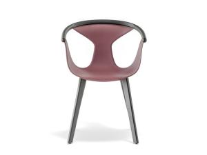 China Fox Soft Tanned Saddle Leather Chair With Armrests Compact Dimensions factory