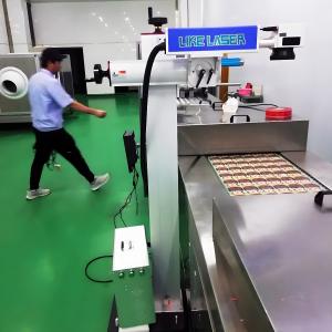 China 40W CO2 RF Online Flying Laser Marking Machine for Pet Bottles Conveyor Included Logo Laser Printer factory