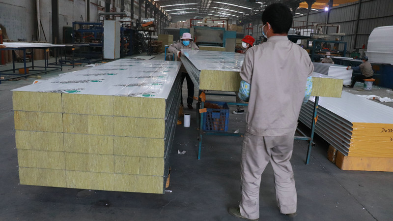150mm Thickness Insulated Rock Wool Sandwich Panel