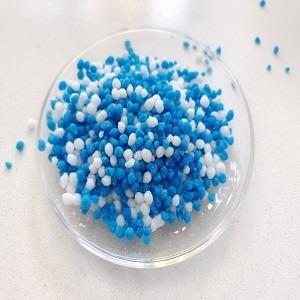 China Blue-White Colored Magnesium Sulfate Granules Inorganic Chemicals Customizable for Agriculture Fertilizer factory