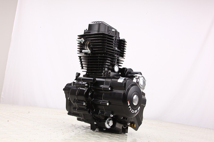 High Performance Small Motorcycle Engine With Inside Balance Shaft