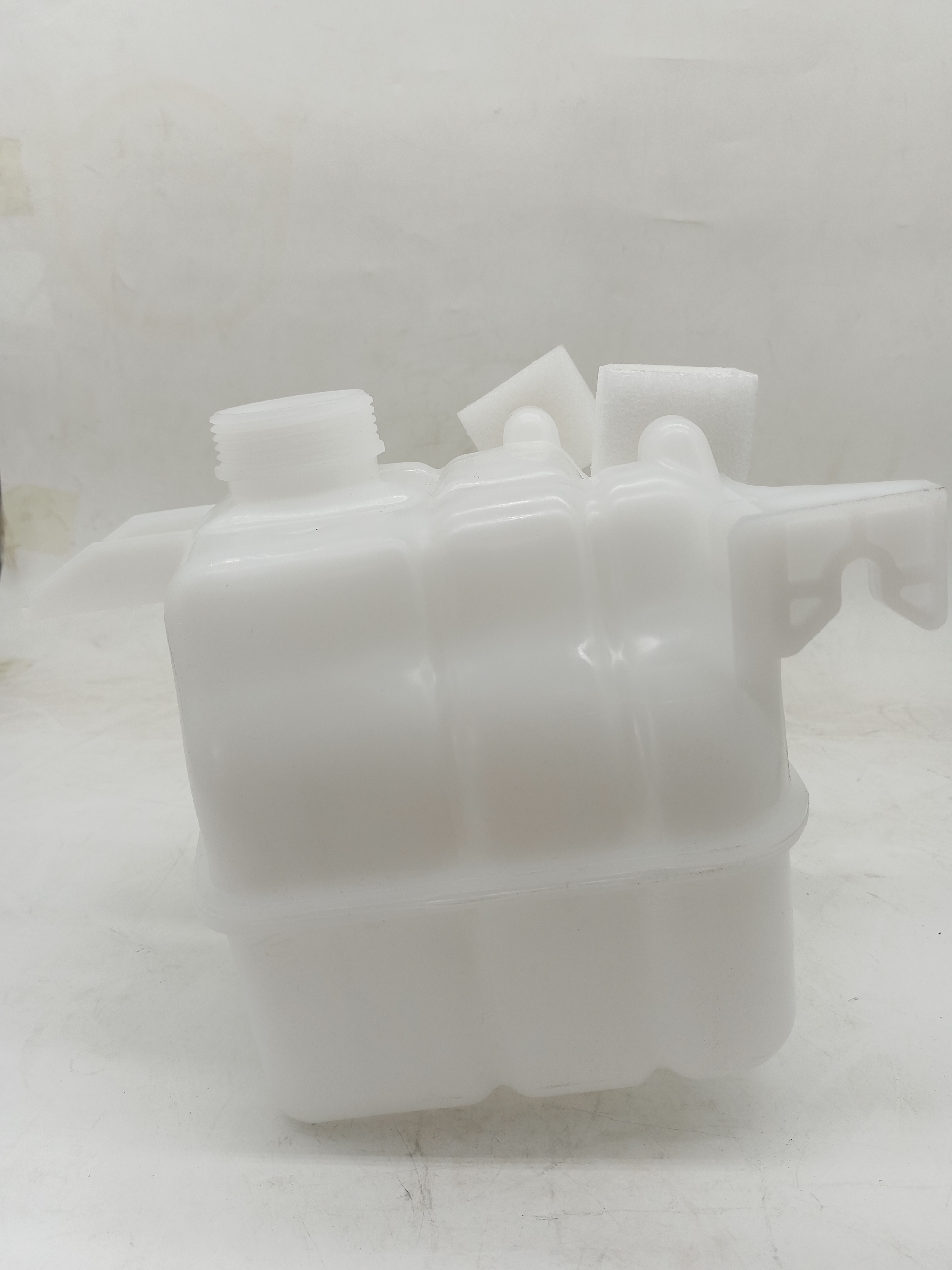Auto Parts Gasket Cylinder Head Expansion Tank OEM 96837836 for Chevrolet Captiva 2006-2010 Guaranteed Performance