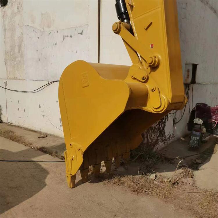 Lowest and Less Hour Japan Made Second Hand Caterpillar 329D Crawler Excavator in Shanghai