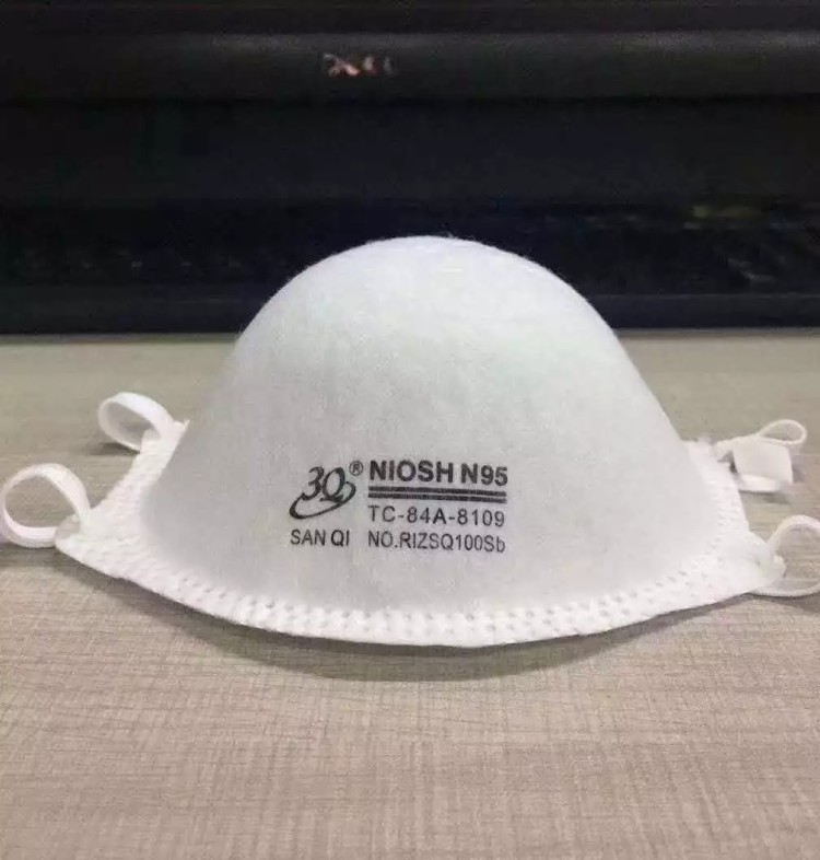 Half Face Folding KN95 Face Mask Ultra Soft Cellulosic White Inner Layer
