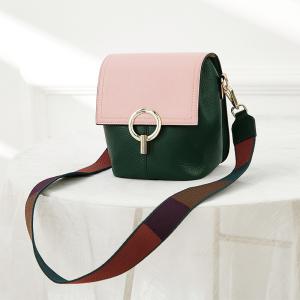 China Head Layer Leather Female Crossbody Bags 26cm Colorful Strap Bucket Bag factory