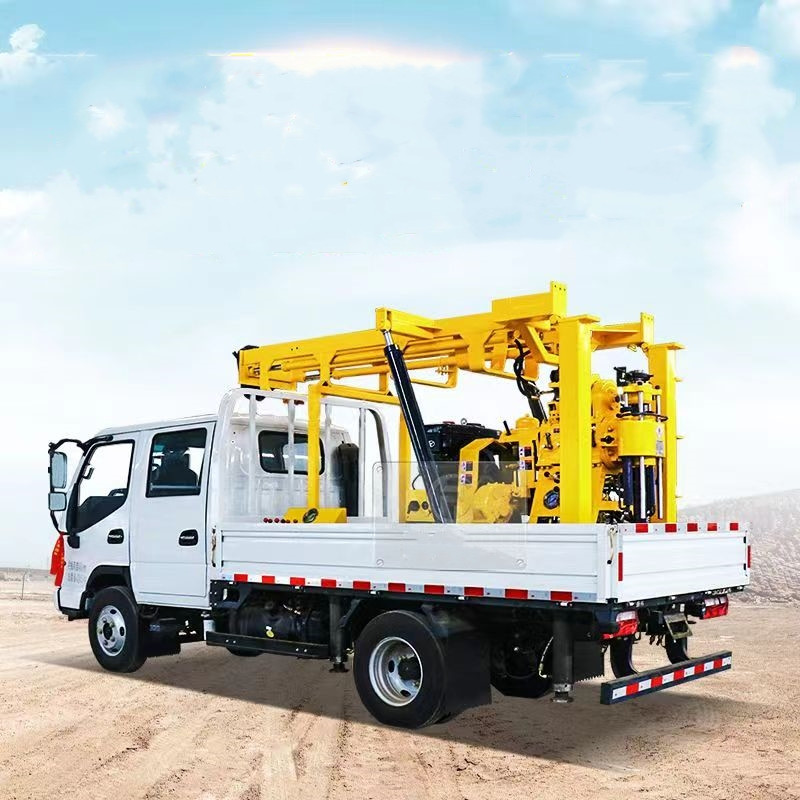 Deep Hydraulic Borehole Water Well Drilling Rig Movable 200m