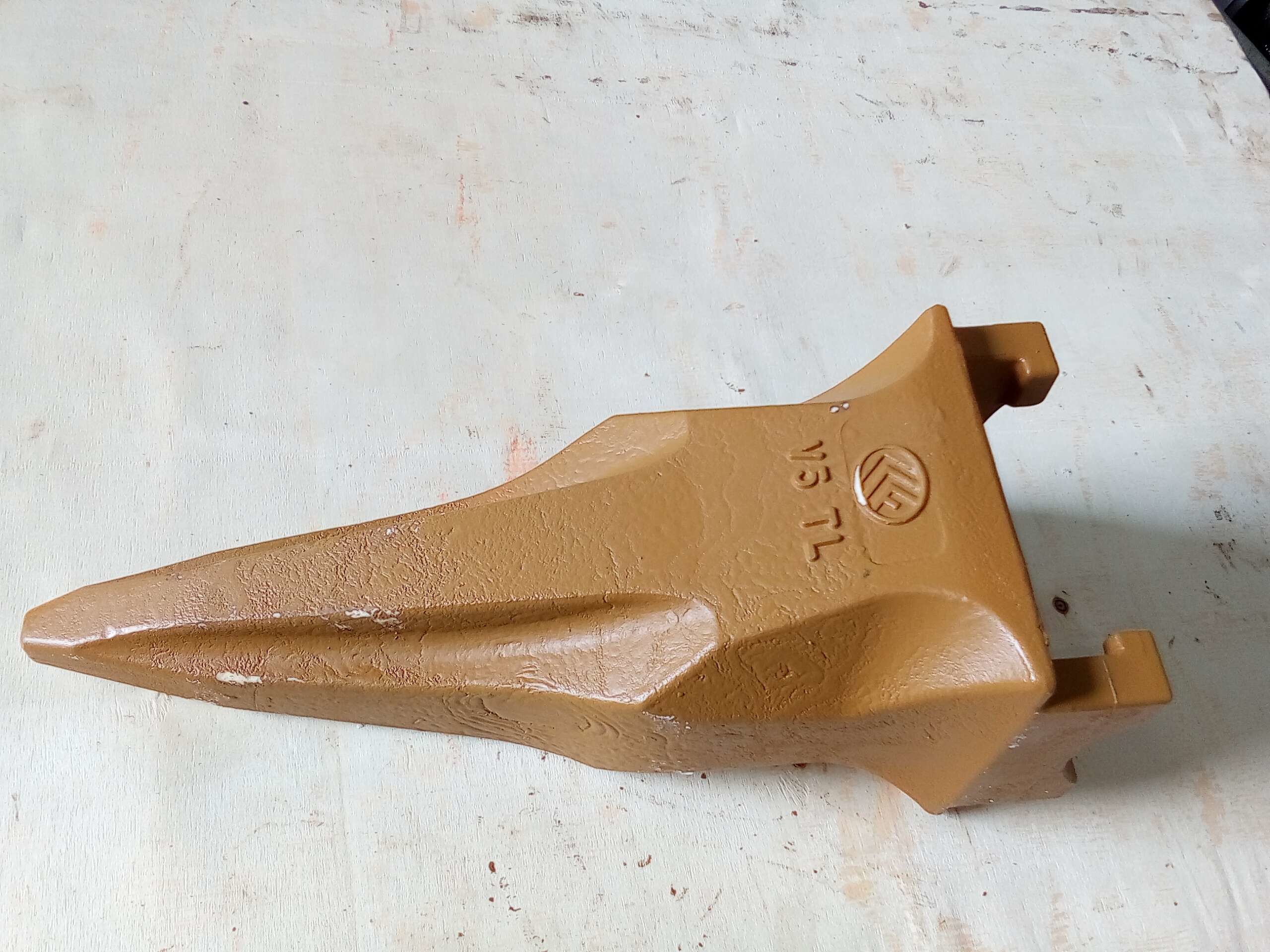 TIG Brand factory V series bucket teeth V51SYL V51TLand adapter with durable material and long life V51 MACHINE
