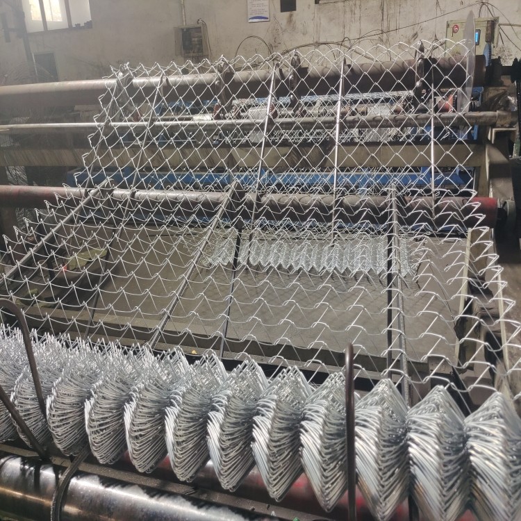 Height 1.8m Chain Mesh Security Fencing Round Post For Safety Protection