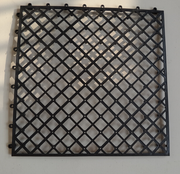 DIY Floor Plastic Click Base Deck Tile with 10-14mm Thickness and Cutting Service