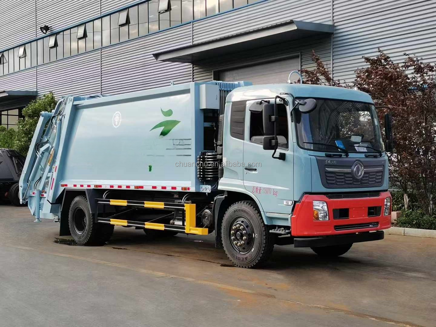Directly Supply Dongfeng 4*2 Compactor Garbage Truck with Manual Transmission Waste Compression Truck