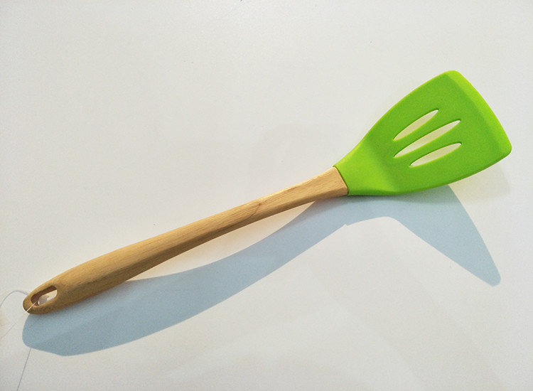 hot sale silicone kitchen Utensils cooking tools with wood bamboo handle Nonstick Cookware