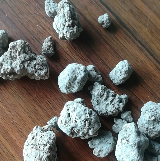 Steel Ladle Necessity Low Melting Point Sintered Calcium Aluminate with CrO Content -