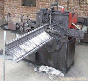 China Ungalvanized Wire Hanger Making Machine for PVC insulated pretreatment factory
