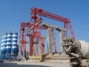 China DCS80t - 34m - 36m Truss Girder Portal Gantry Crane / economical / limitless span / factory