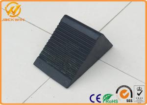 China Reflective Automatic Safety Car Wheel Stop , CE Garage Floor Car Stoppers factory