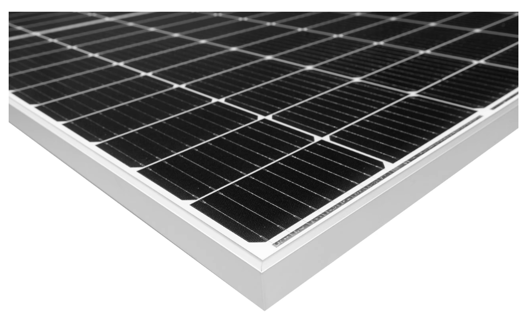 Renewable energey 25A High-Current Clean Solar Panel – Ideal for Off-Grid & Commercial Systems