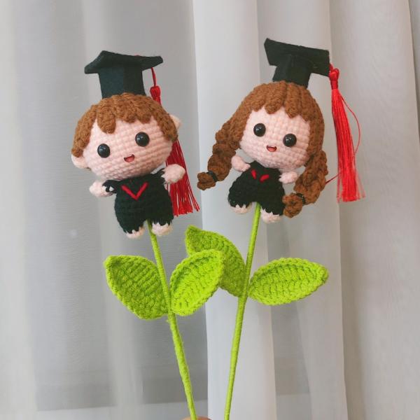 Graduation Season Flower Bouquets Handmade with Boys Girls and Animal Motifs in