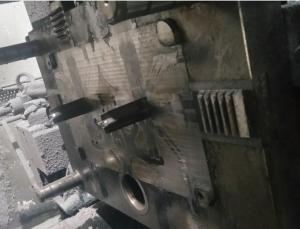 China High quality three plate communication product alloy aluminum die casting mold factory