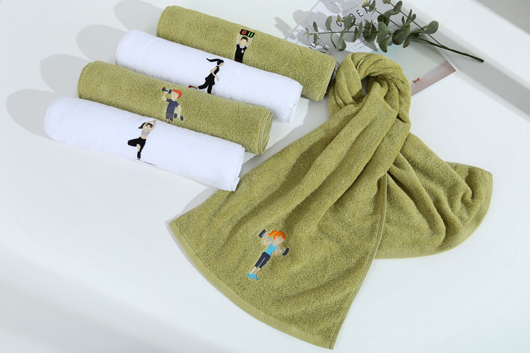 Embroidered 180gsm Custom Logo Quick-drying Sports Towel for Extended Outdoor Fitness