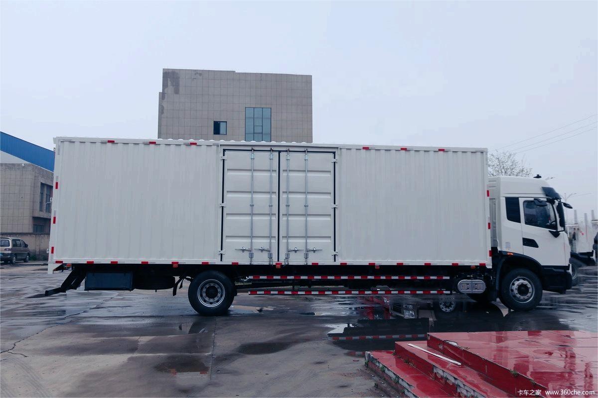 High Repurchase Dongfeng KR 230HP 4X2 Box Cargo Truck for Cargo Transportation