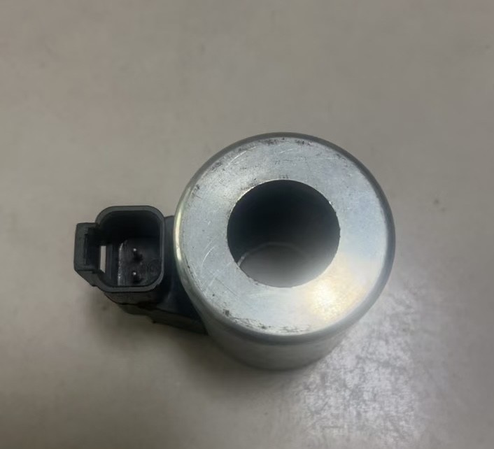 Silver Two Hole Solenoid Valve Coil C22S3-SD24K7-12 24VDC Sany Zoomlion Concrete Pump Truck Spare Parts
