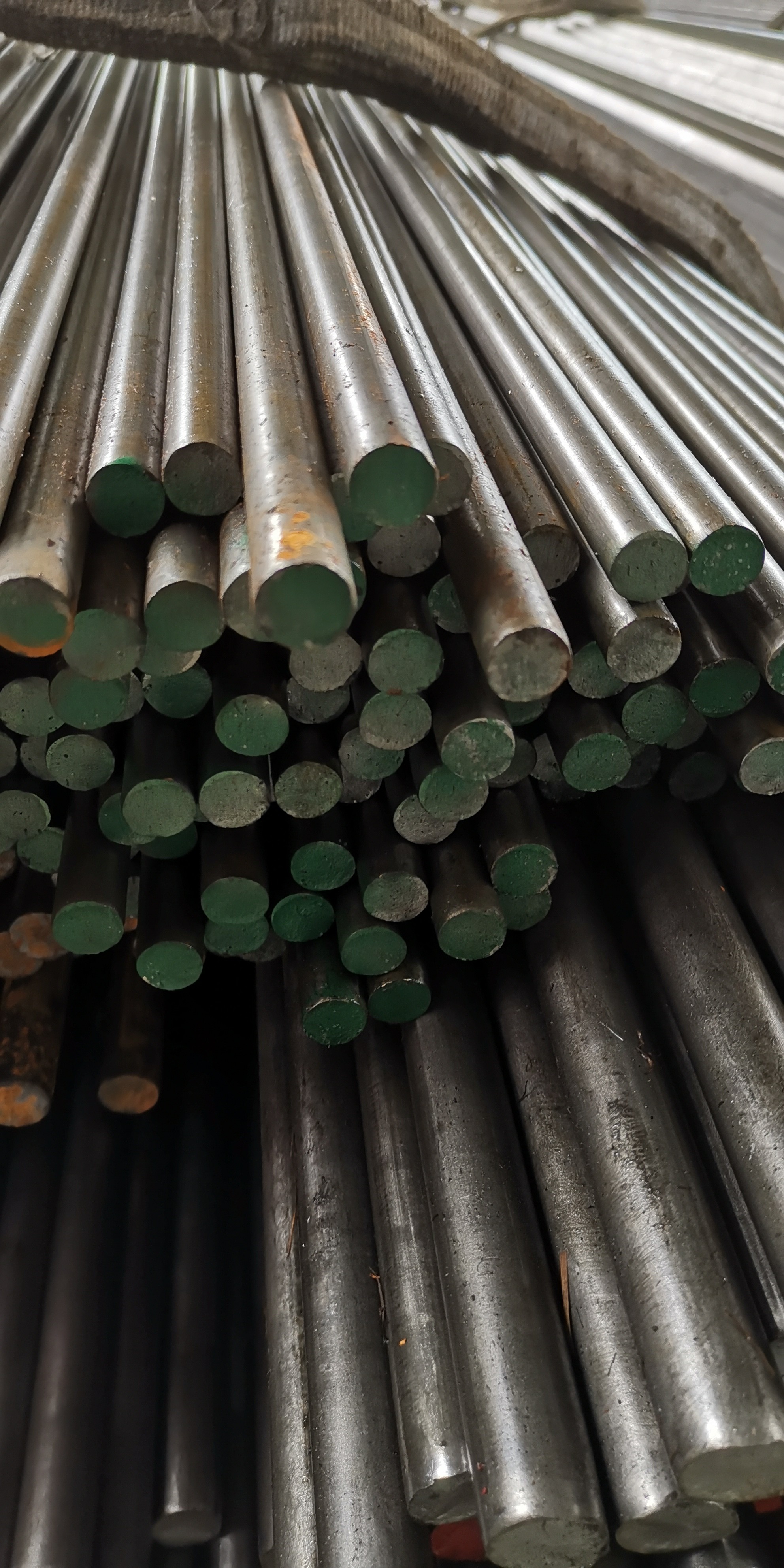 SAE1045 S45C SAE1020 Cold Drawn Steel Round Rod C45 Carbon Steel Bar 18.3*2500mm