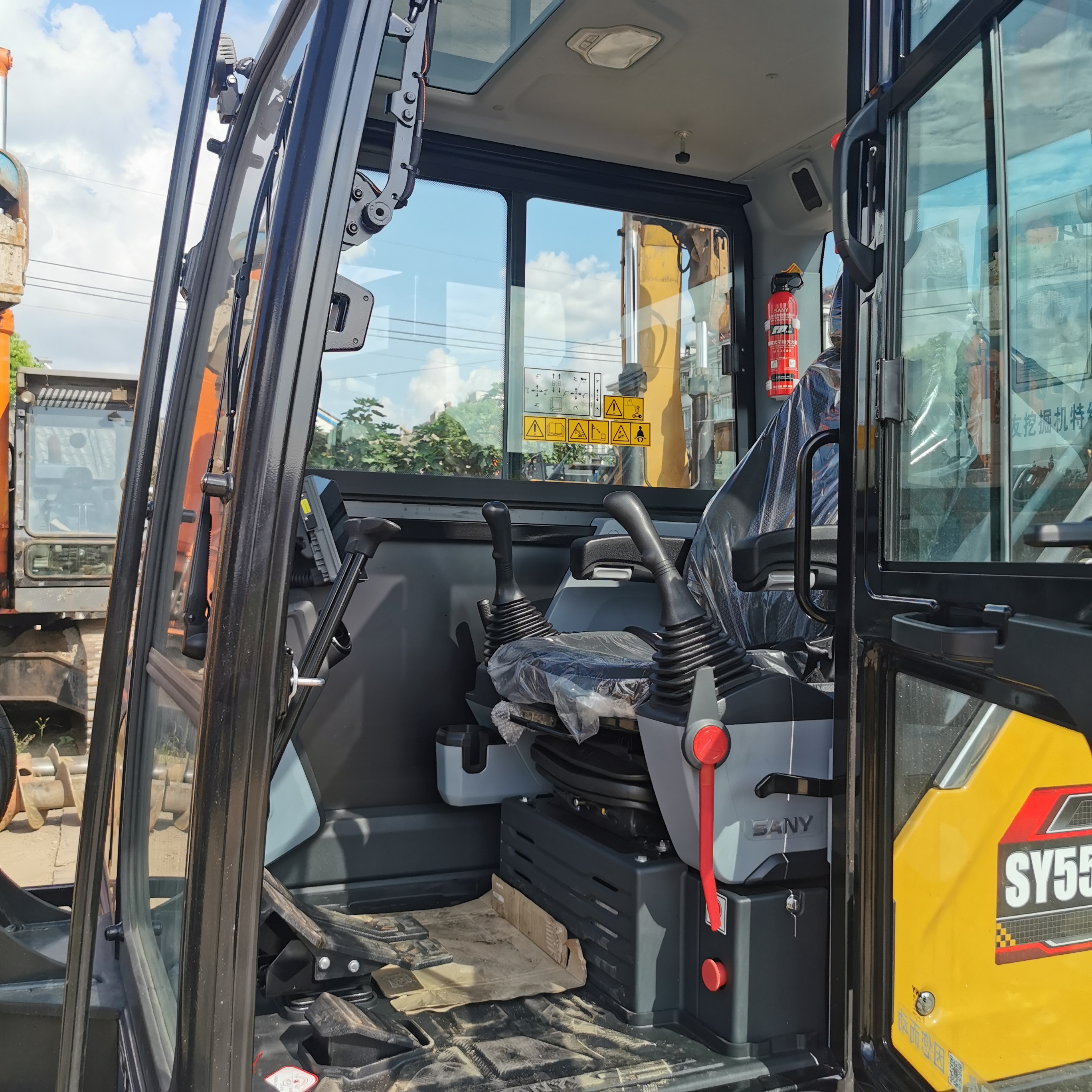 SANY SY55U Excavator 5 Ton Mini Excavator with Original Hydraulic Cylinder and 36KW