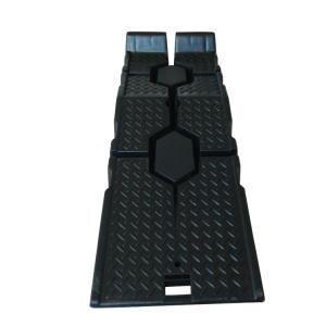China 2 Tons 17cm Plastic Car Lift Ramps factory
