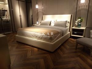 China Modern Luxury Design High End Leather Or Fabric King Size Bed factory