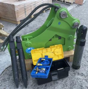China Jack Hammer Stone Breaker SB10 SB20 SB30 Open Type Hammer For 0.8-5 Tons Mini Excavator Attachment Parts factory