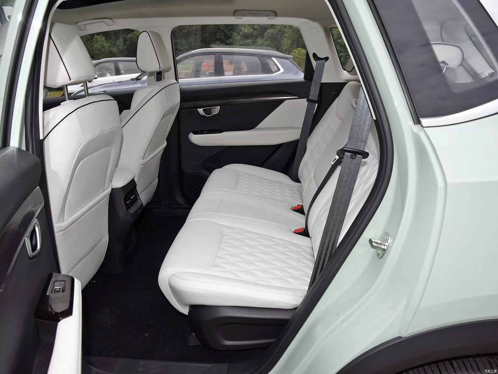 Wuling Xingchen Asta 1•5T CVT Automatic Xingyao Version Gasoline SUV With 5 Seat