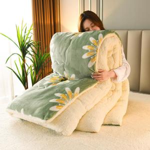 China Polyester Filling Winter Quilt Thickened Warm Lamb Fleece Quilt for Soft and Cozy Sleep factory