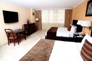 China Ha Noi hotel style apartment furniture of guestroom single bed with wood dining table and upholstered chairs factory