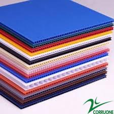China 4ft X 8ft Twin Wall Corrugated Plastic Sheets Uv Resistance For Eco Friendly Packaging factory