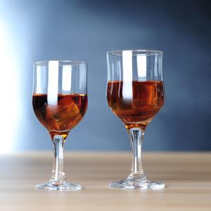 China Handmade 165ml 6Oz Goblets And Wine Glasses Beautiful Rose Shape Design factory