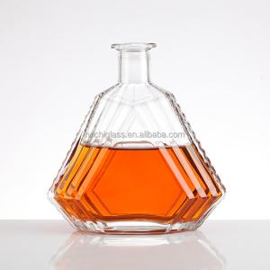 China Customize Sealing Type Hot Stamping Glass Bottles for Luxury Vodka Whisky Promotion factory