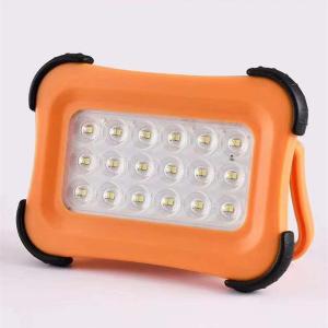China Emergency Solar Floodlight 50w Portable Version Water Proof factory