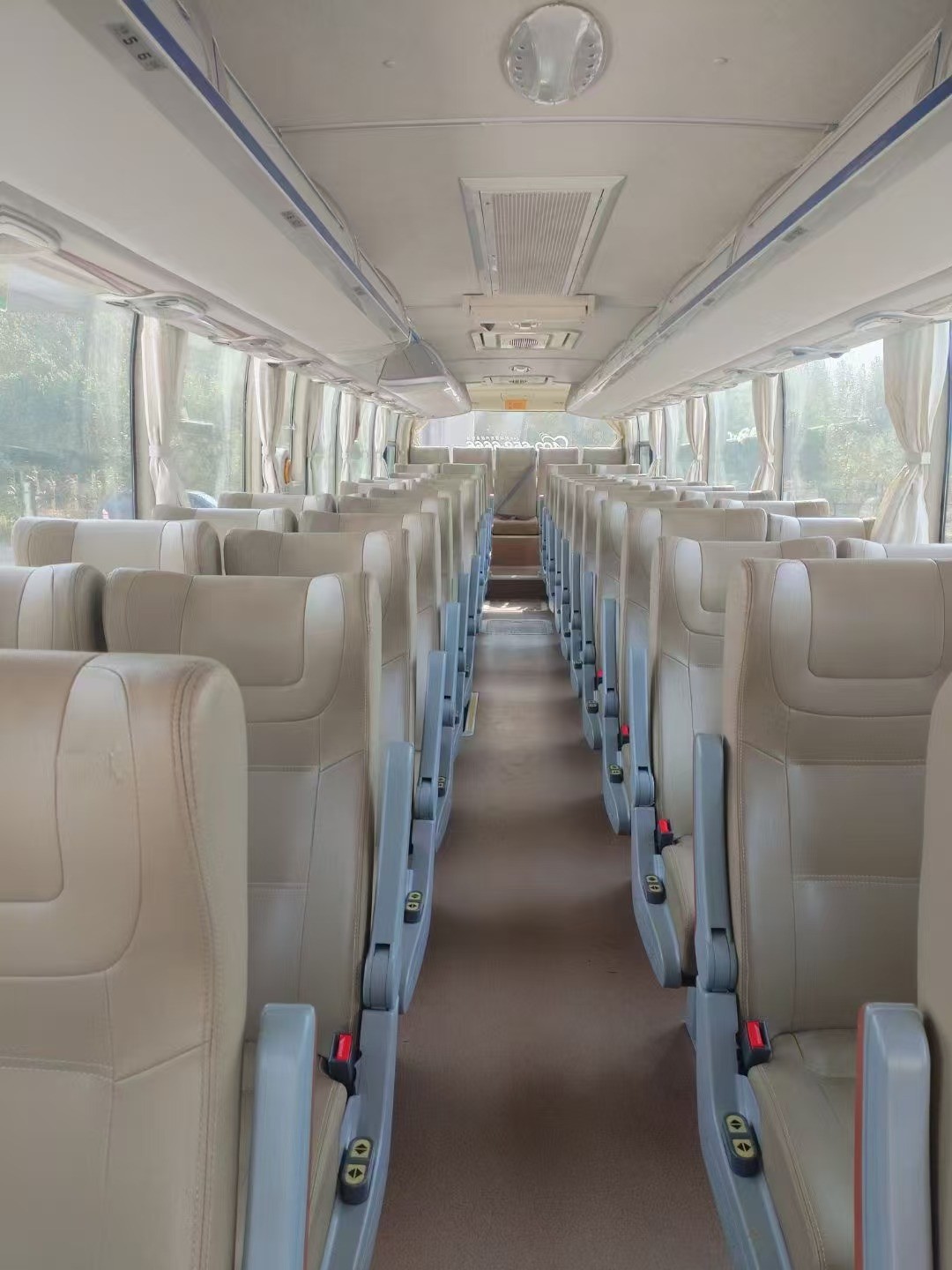 Used ZK6122 Bus with WP12 Diesel Engine and Manual Transmission Euro 4 Emission Standard