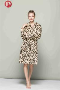 China Leopard Print Soft Bathrobe Women Microfiber Fleece Bathrobe Long Plush Printed Dyeing factory