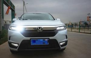 China UV Resistant Ready Mixed Car Paint Moistureproof Harmless White Color factory
