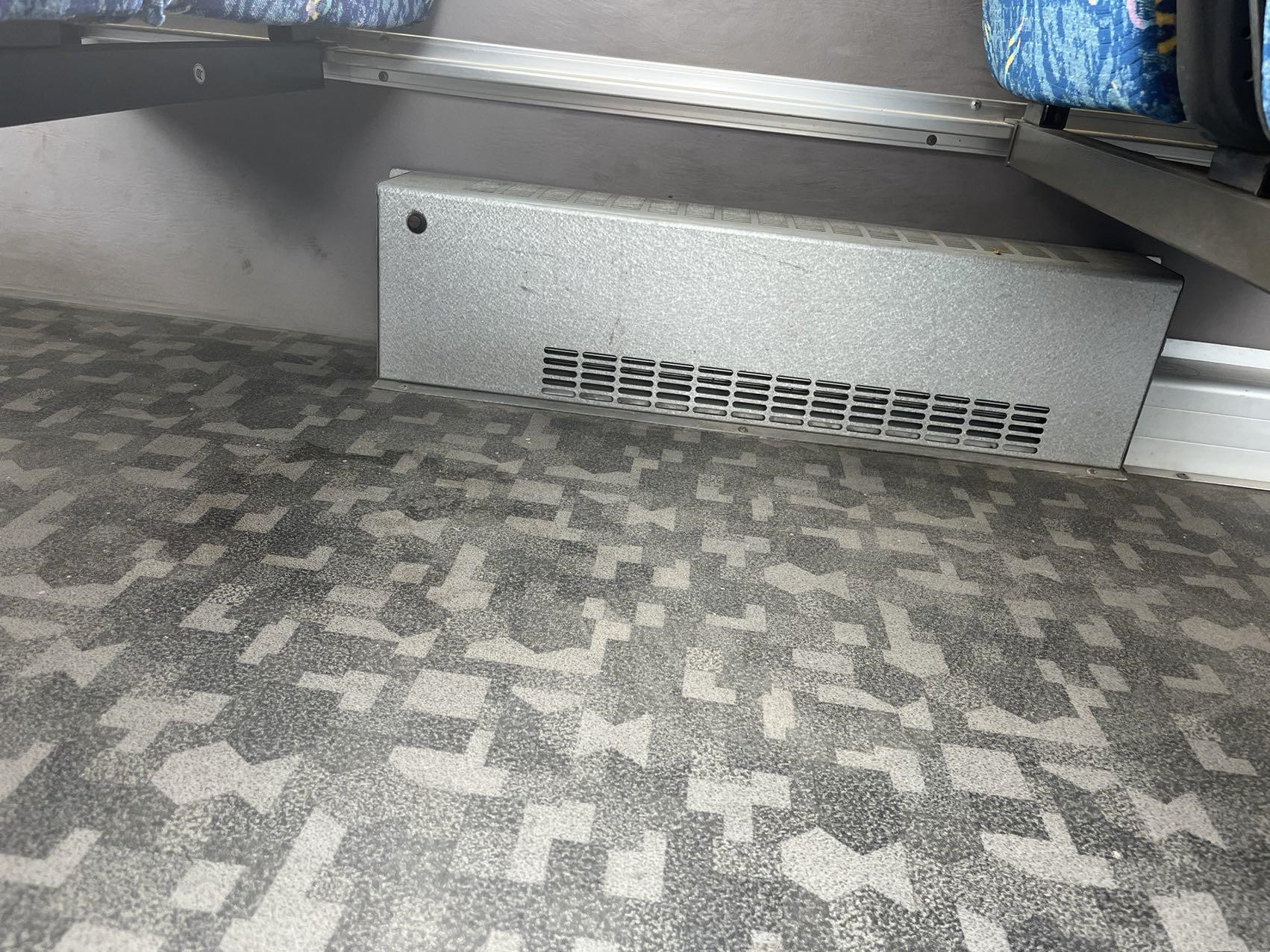 Second Hand Luxury Used Coach Bus City Higer KLQ6125 Tour 47 Seats