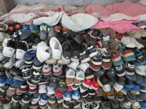 China Sufficent stock use shoes factory
