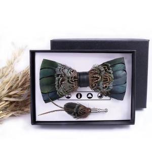 China Custom Handmade Natural Peacock Feather Bow Tie Brooch Lapel Pin For Men Gift Wedding Party Necktie Costume Clothing Accessory factory