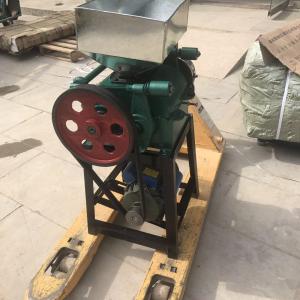 China Oil Mills Peanut Crusher Machine Simple Structure 500 * 450 * 9200 Mm factory