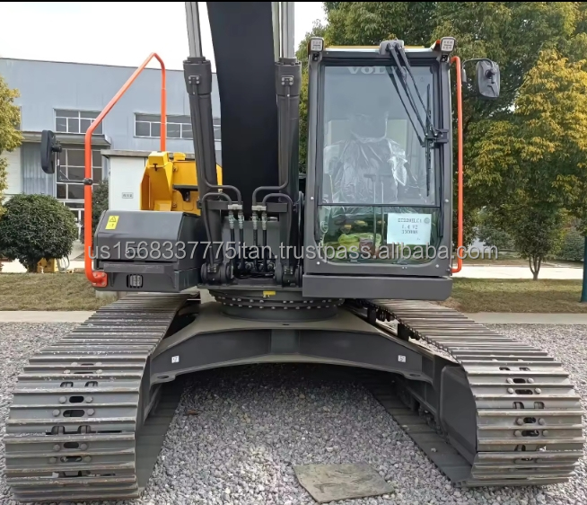 VOLVO EC220 Second-hand Crawler Excavator with Original Pump and Low Working Hours